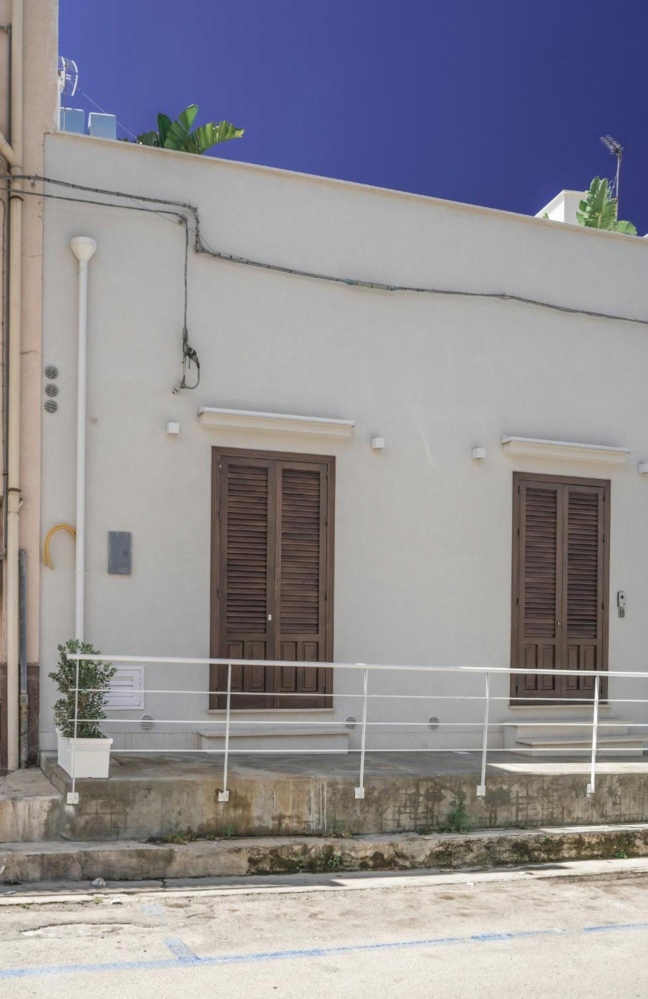 Casa Azzurra Rooms E Apartment テッラジーニ エクステリア 写真