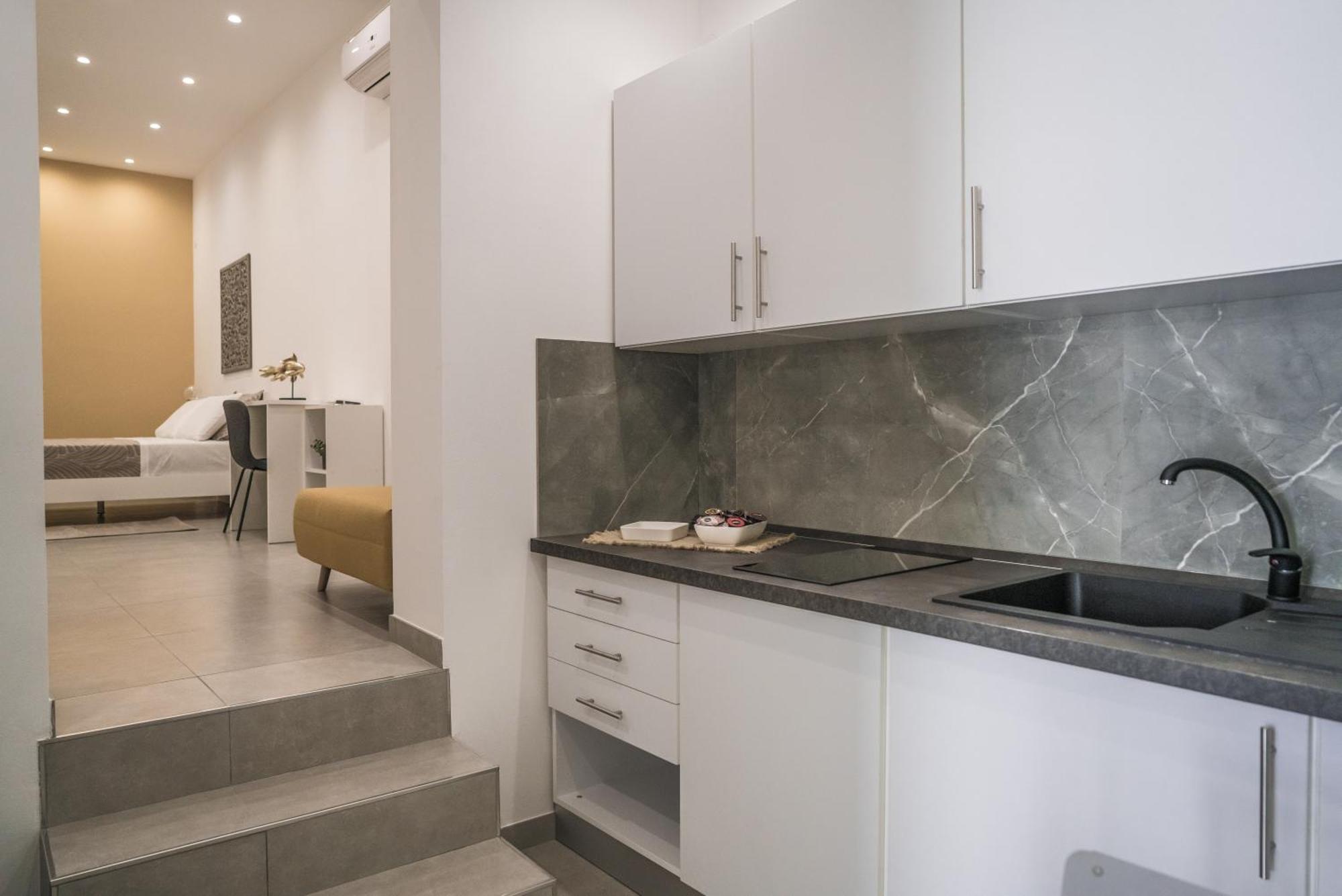 Casa Azzurra Rooms E Apartment テッラジーニ エクステリア 写真