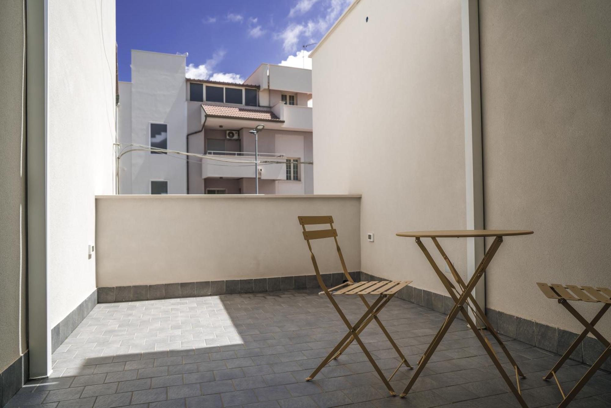 Casa Azzurra Rooms E Apartment テッラジーニ エクステリア 写真